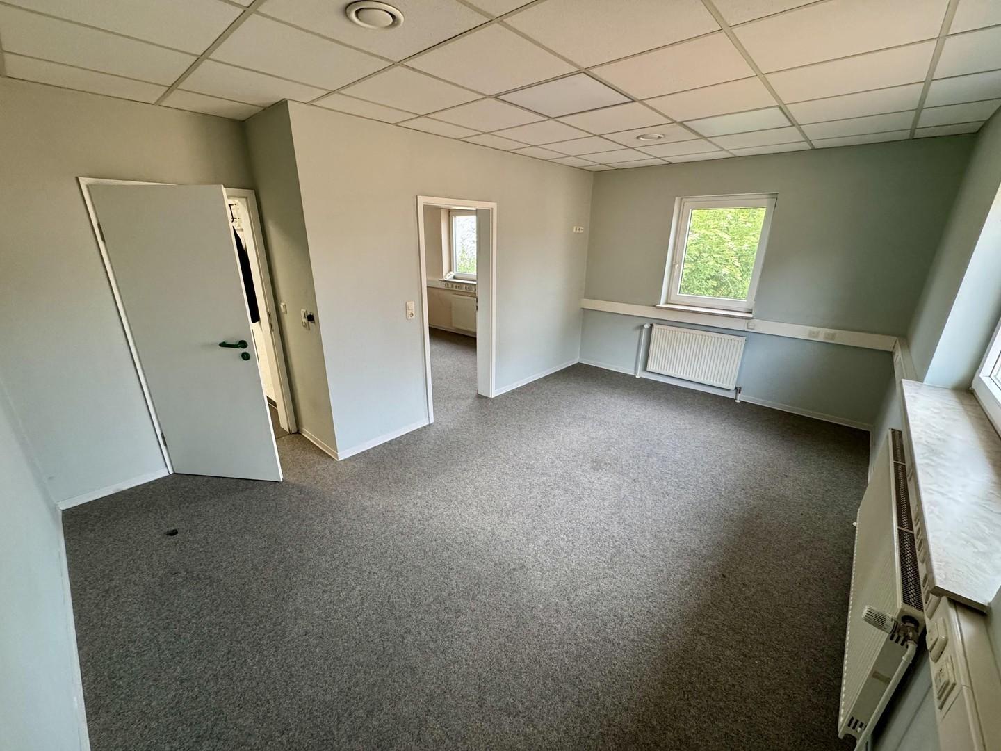 Büro 2 (Verbindung zu Büro 1)