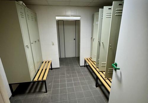 Umkleide + Duschen Herren