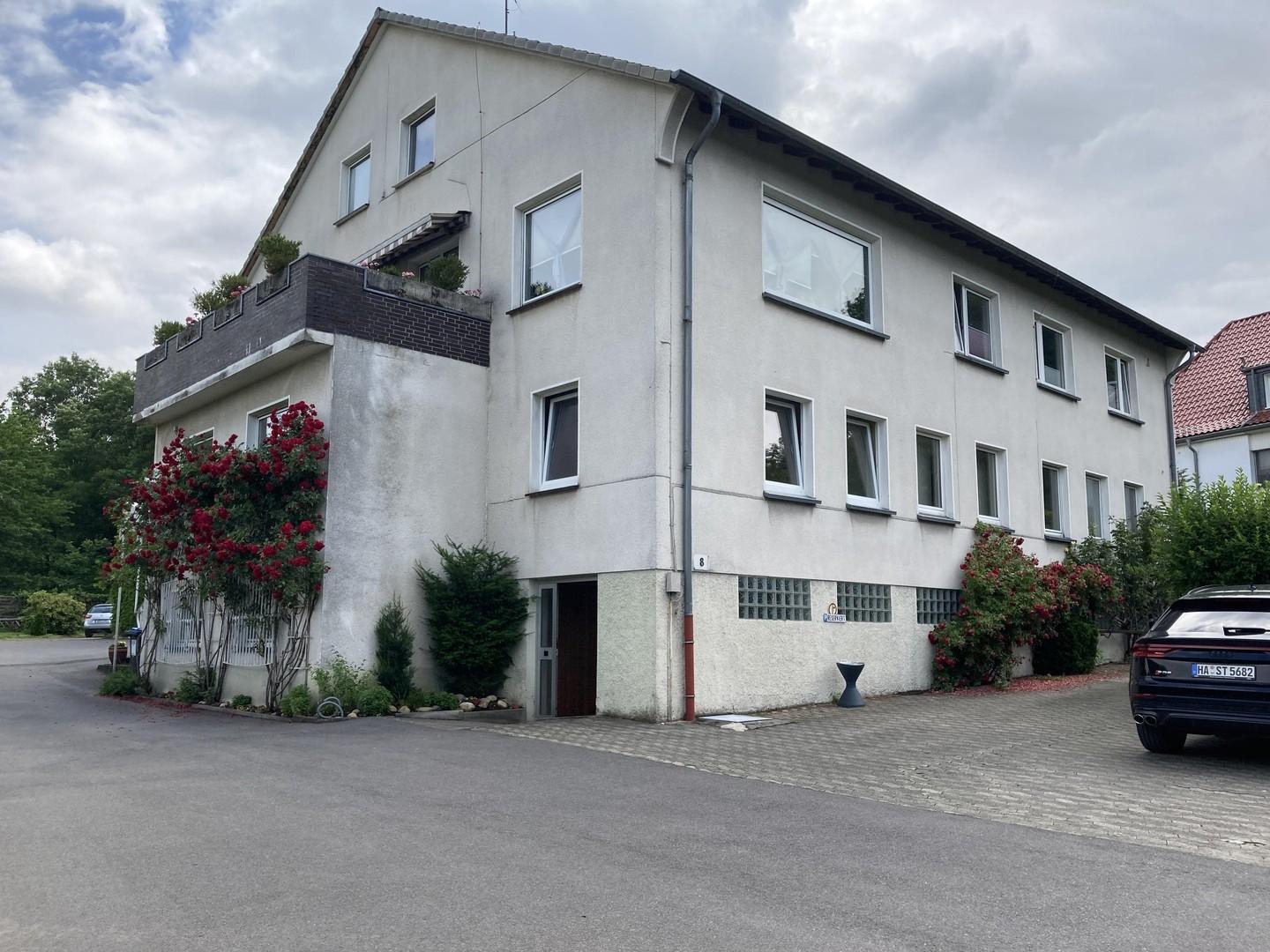 Büro-Wohnhaus