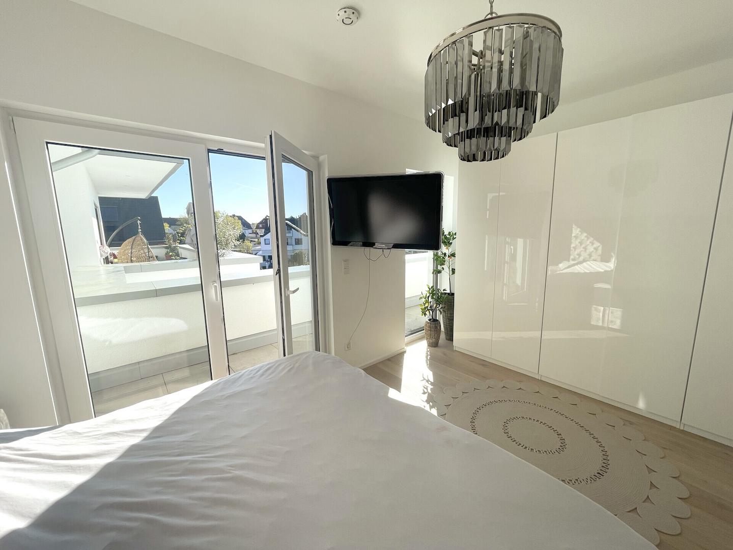 Schlafzimmer 1
