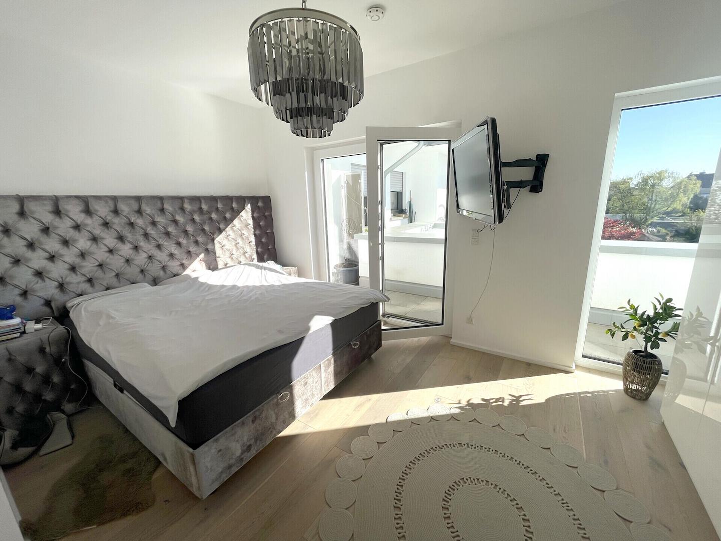Schlafzimmer 1