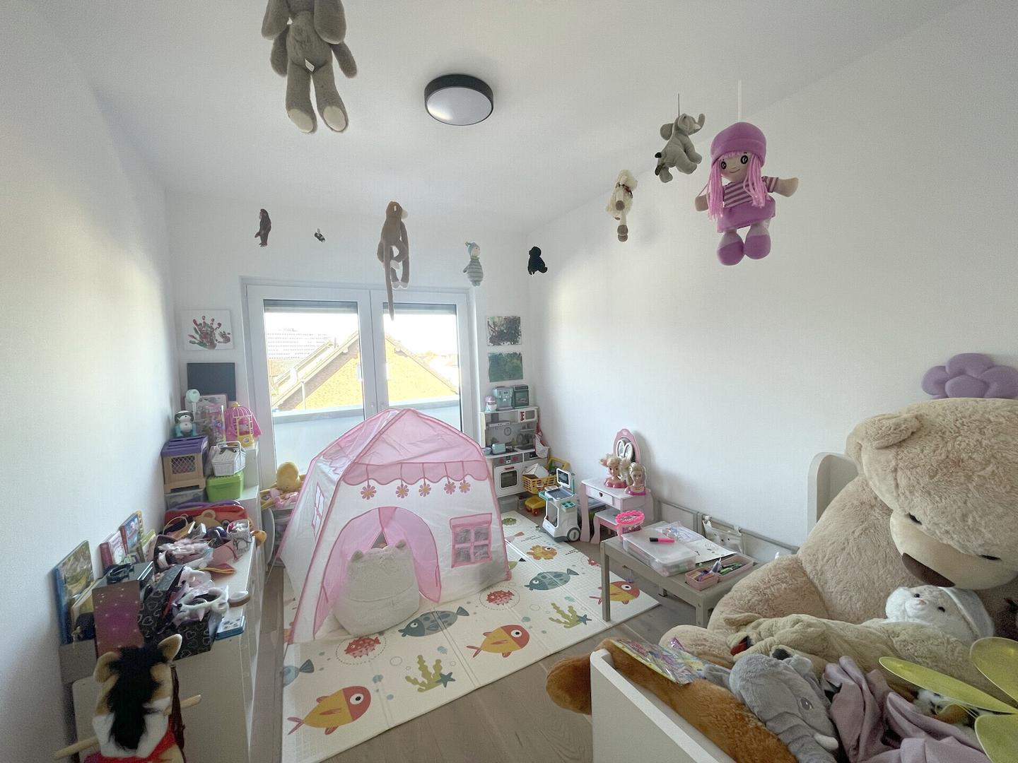 Schlafzimmer 3 