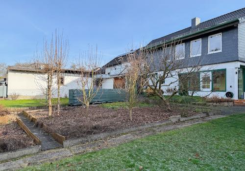 Beet und Regenwasserzisternen