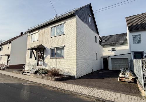 Straßenansicht Haus 1