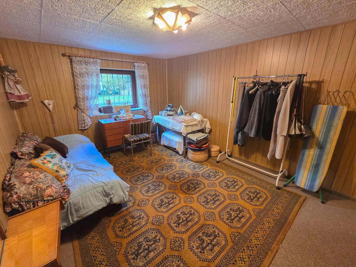 Zimmer 1 KG