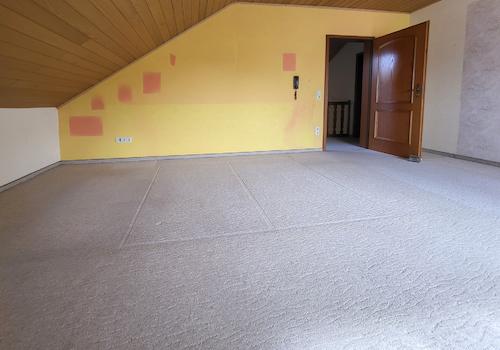 Zimmer 1 OG