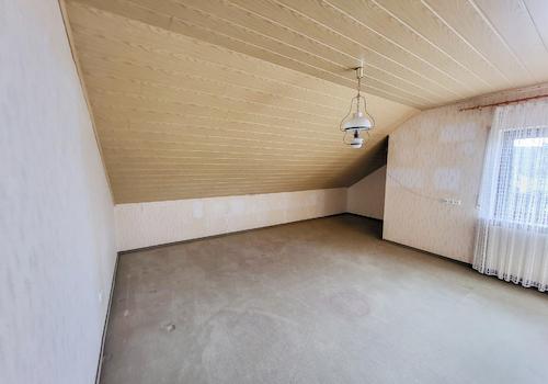 Zimmer 2 OG