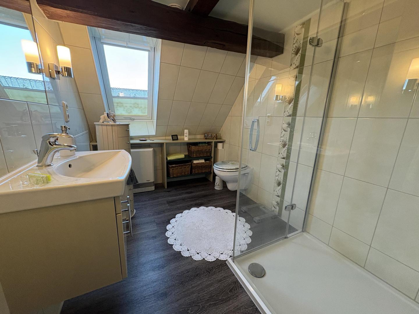 Badezimmer 2 in Wohnung 1