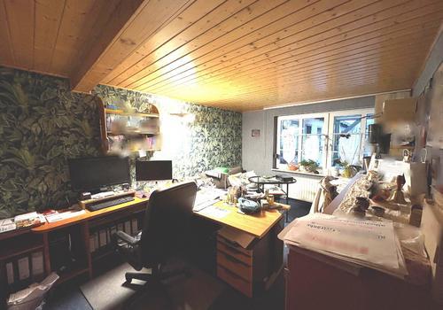 Raum 1 in Wohnung 2