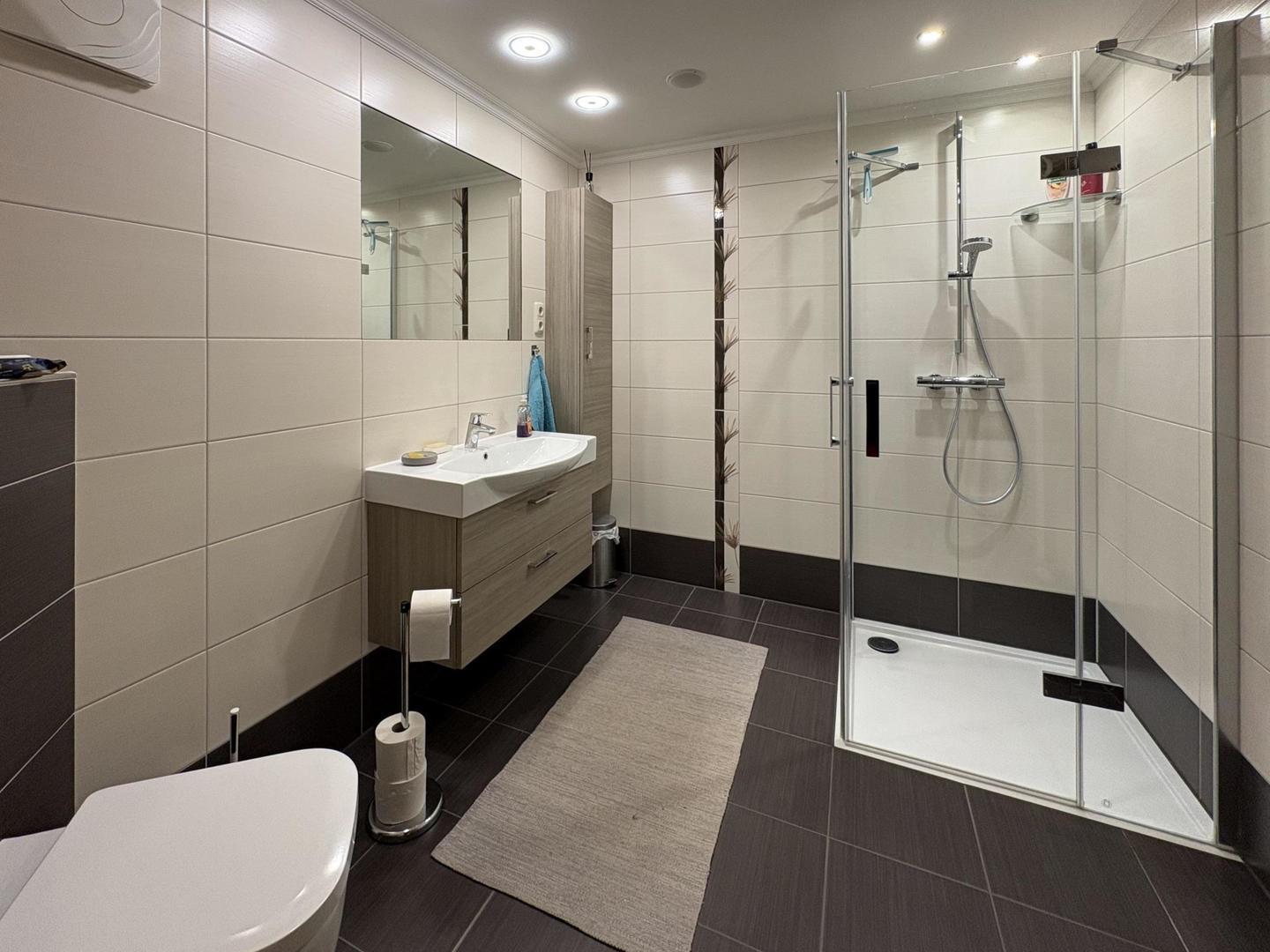Badezimmer in Wohnung 2