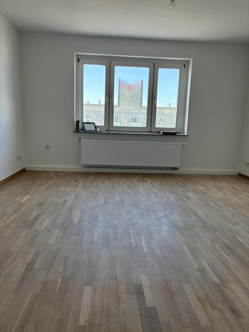 Wohnzimmer mit Parkett - Beisp