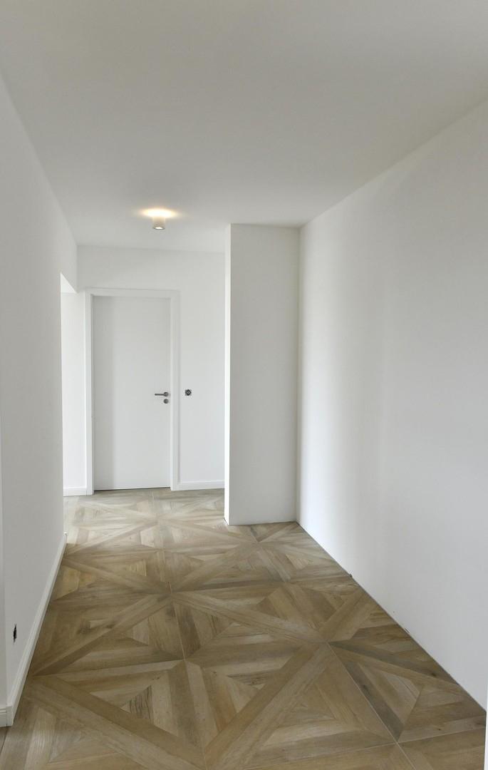 Flur noch o. Einbauschrank