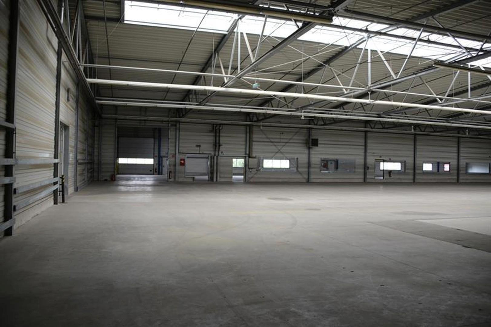 Halle 10