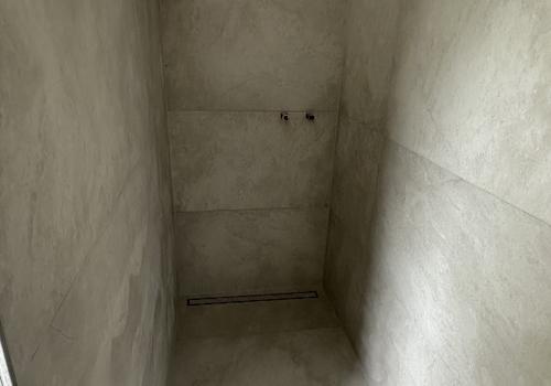 Dusche im Hauptbad