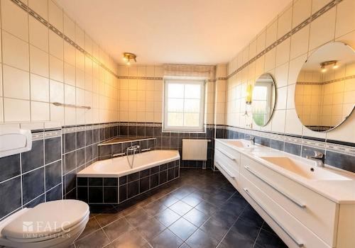 EG-Badezimmer- Bild 1
