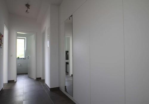 Flur mit Einbauschrank