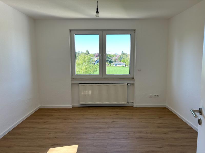 Zimmer 1, OG