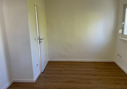 Zimmer 3, DG