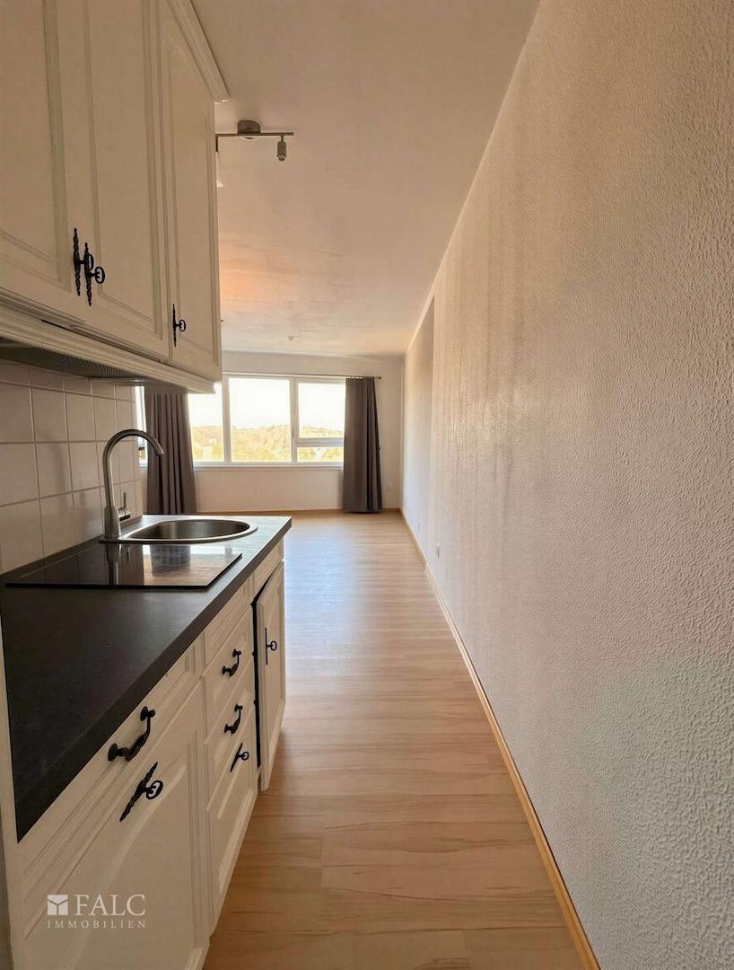 Küchenbereich Bild 1 - Unmöbliert