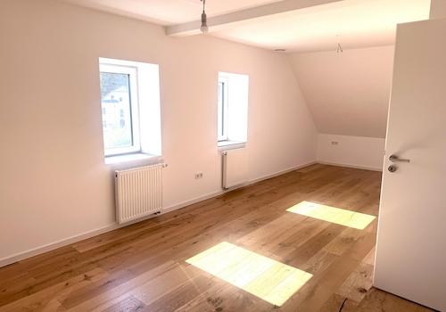 1 Zimmer oben