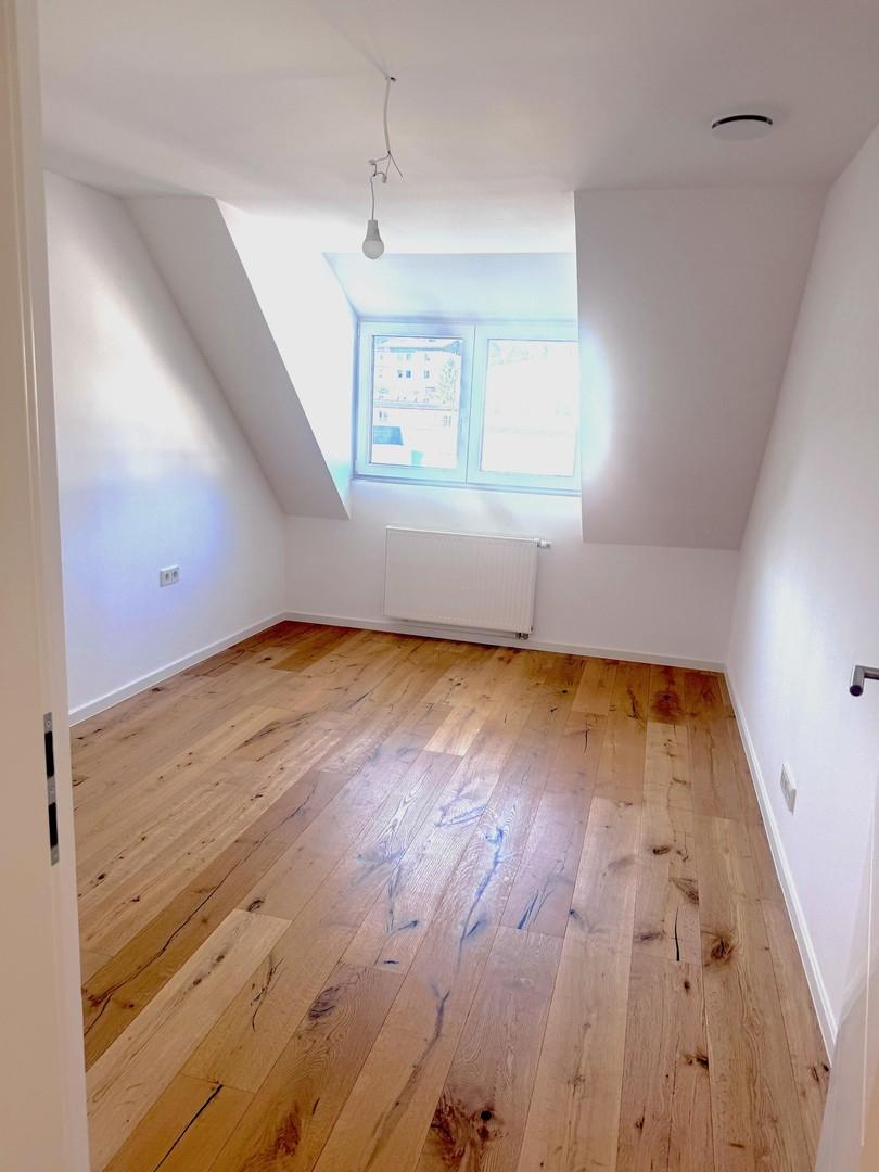 2 Zimmer oben