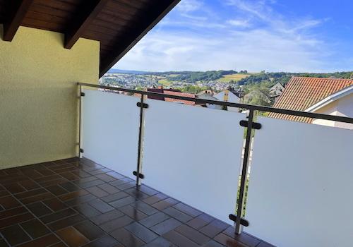 überdachter Balkon