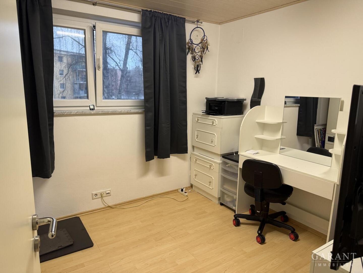 Kinderzimmer/Büro