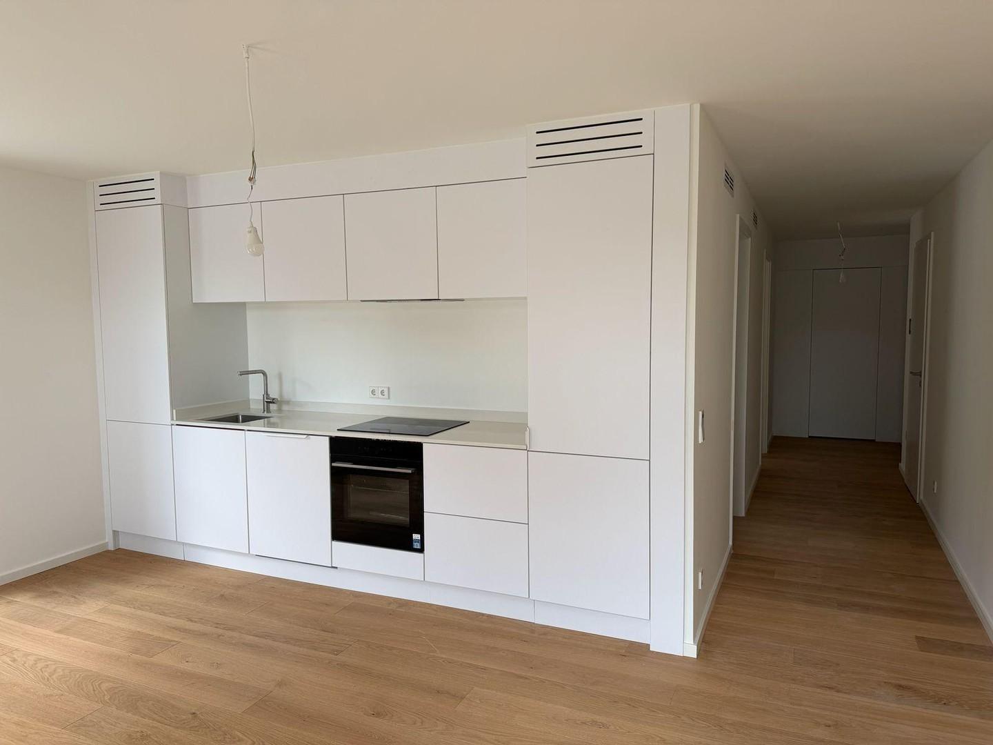 Küche + Wohnzimmer