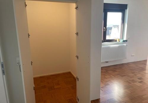 begehbarer Kleiderschrank 
