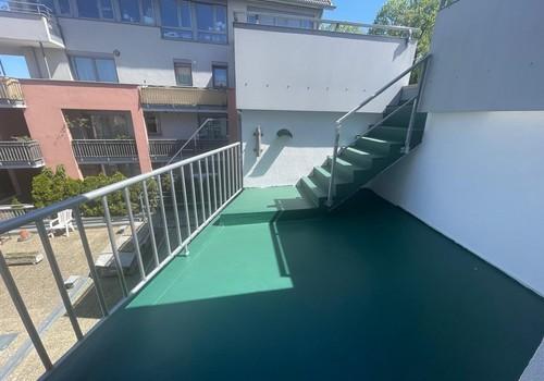Balkon 02