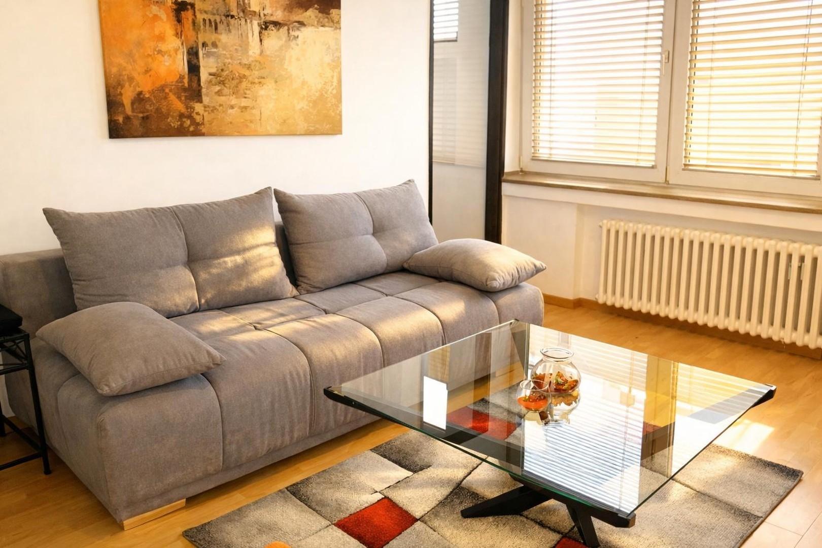 Bequemes Boxspring-Schlafsofa