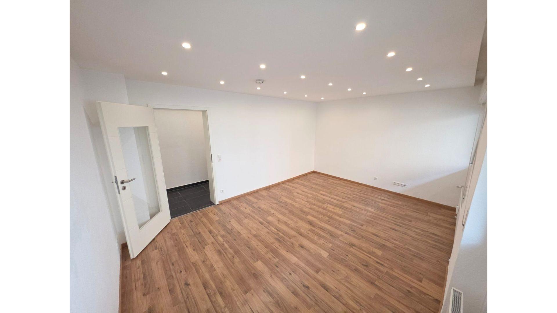 Zimmer Tür zu Küche