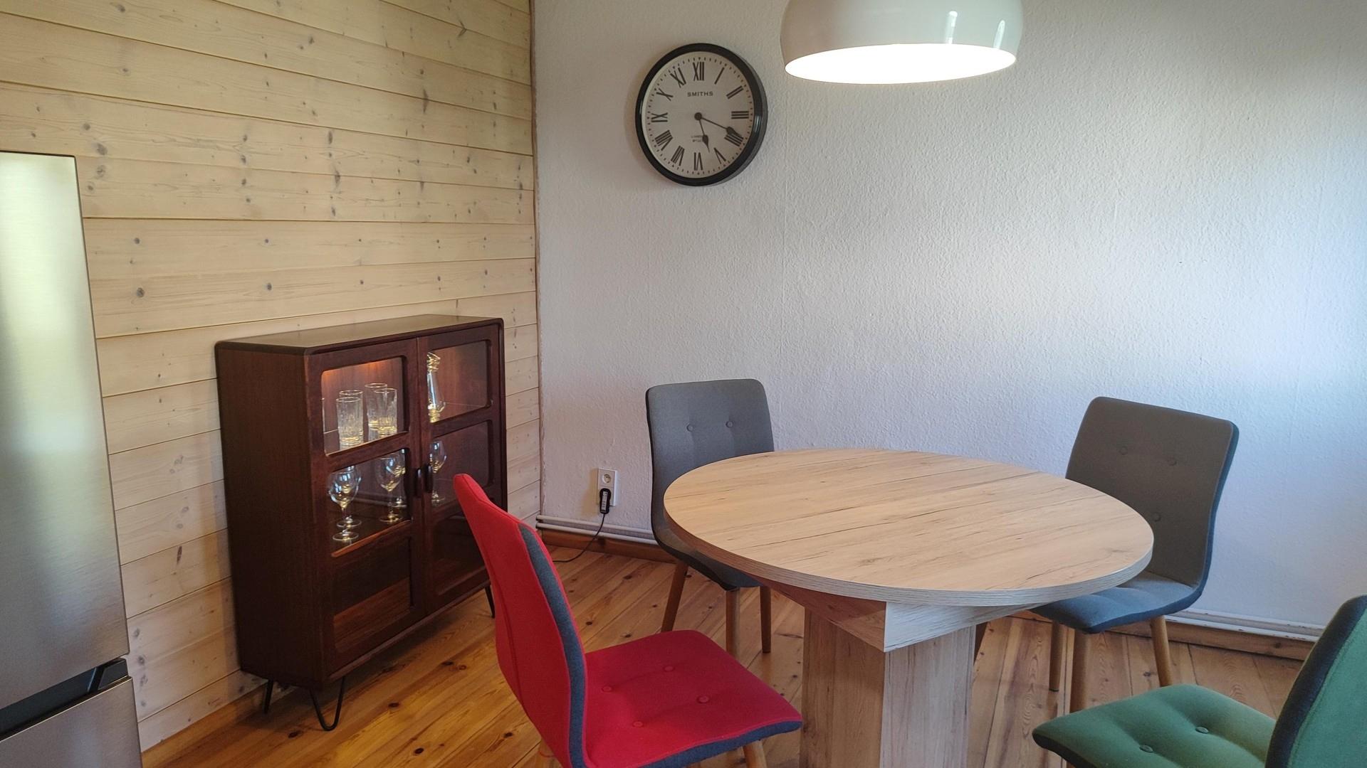 kleines Wohn-/Esszimmer