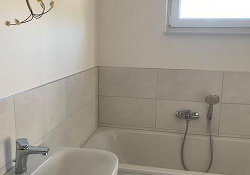 Bad mit Wanne