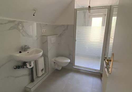 DG - Bad/WC