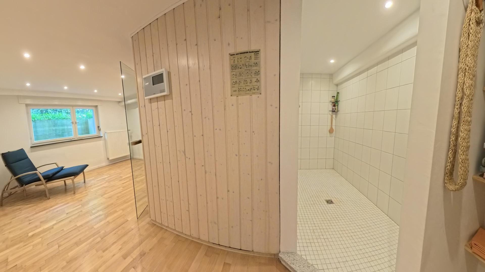 Saunabereich mit Dusche