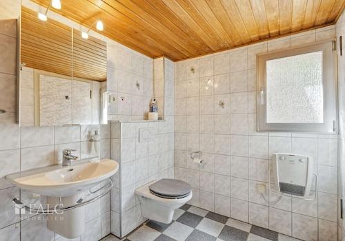 Badezimmer-Erdgeschoss