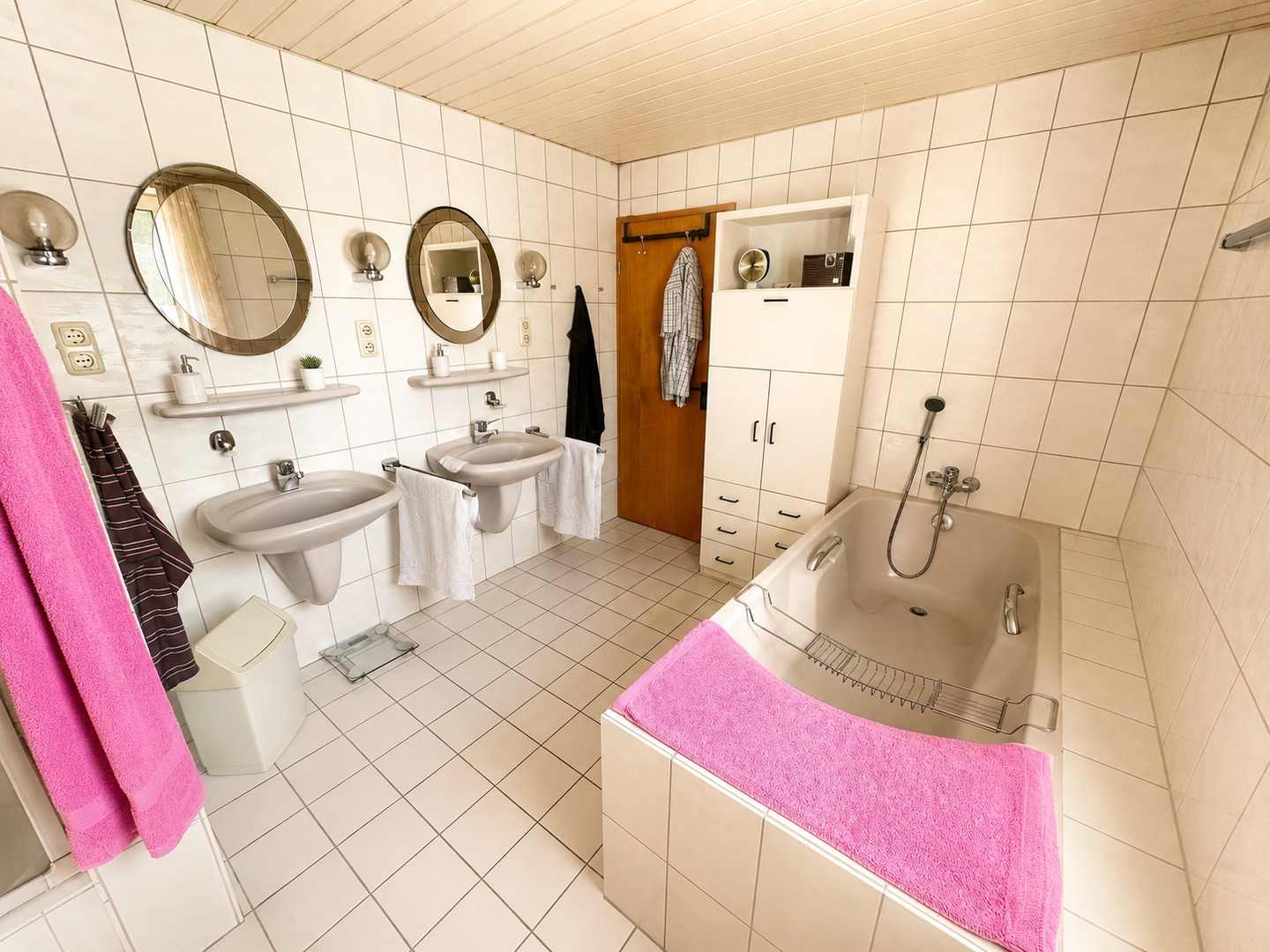 Badezimmer 1. OG