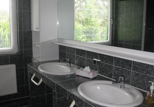 Badezimmer DG