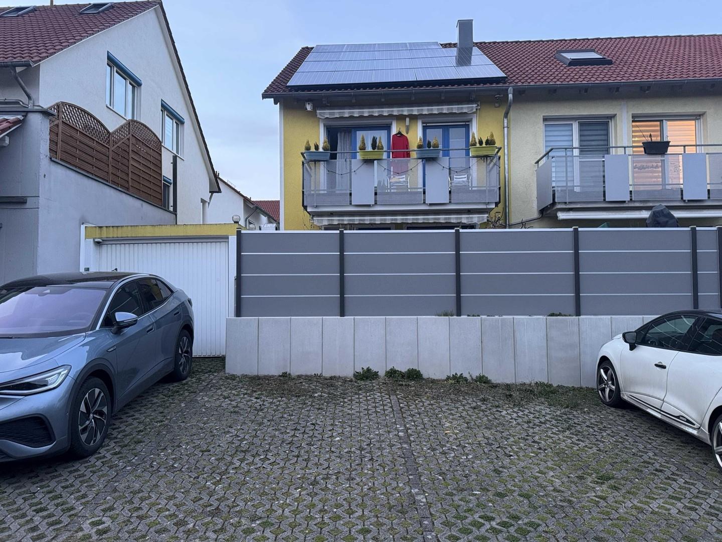 Südseite Stellplätze