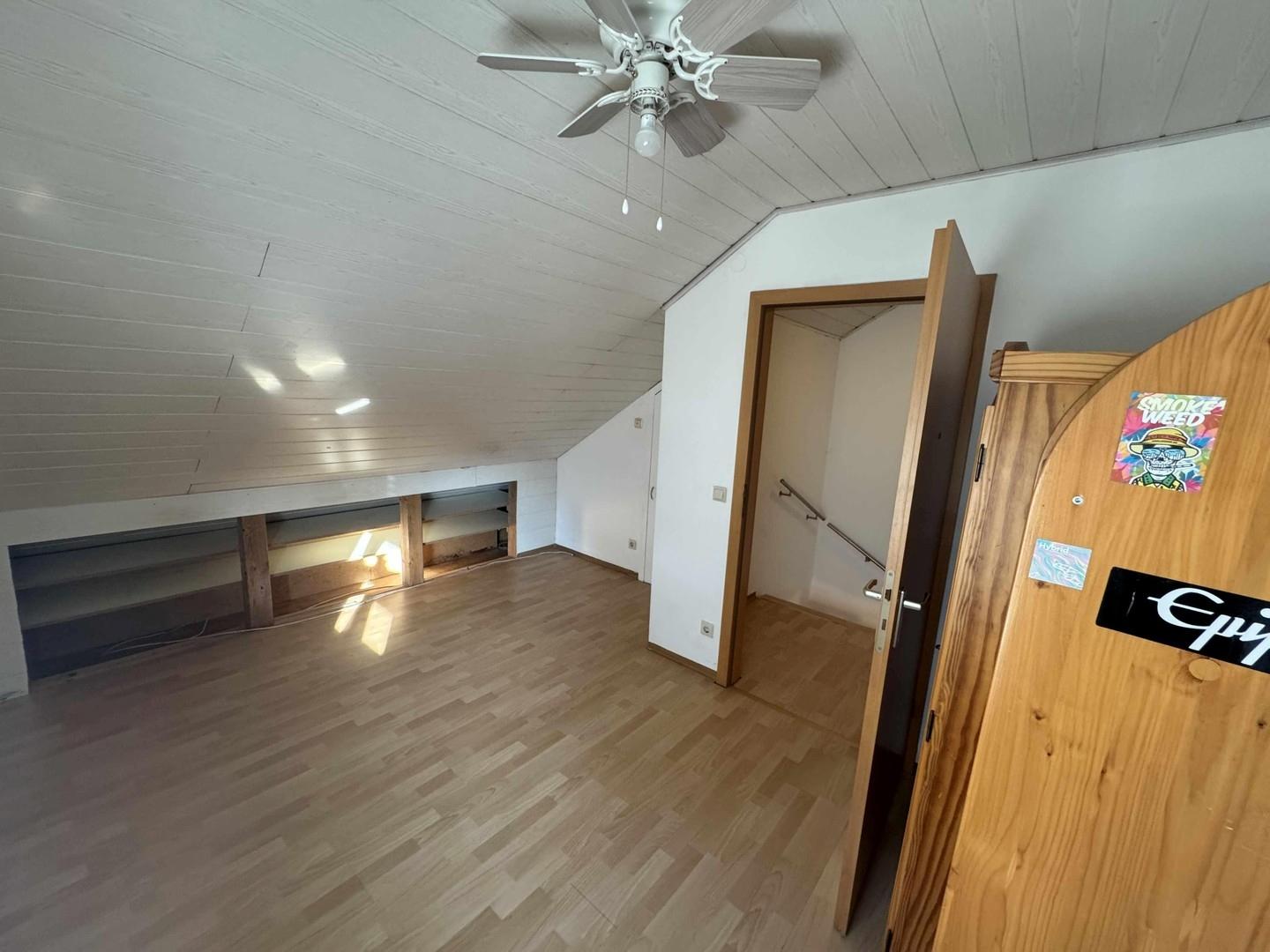 Dachzimmer 1