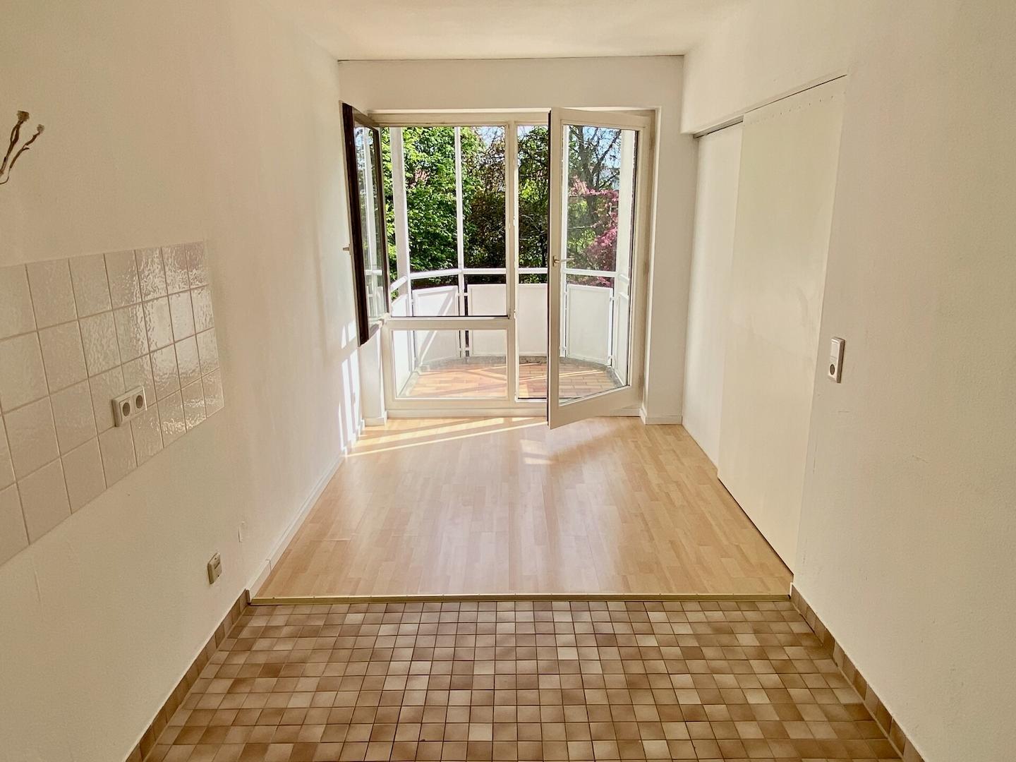 Von der Küche zum Balkon