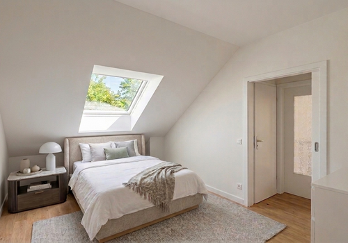 Schlafzimmer - DG (KI)