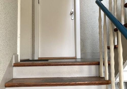 Neue Wohnungstür