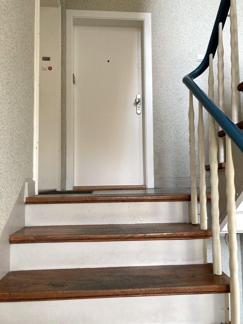 Neue Wohnungstür