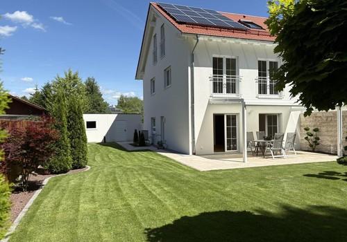 Doppelhaushälfte 