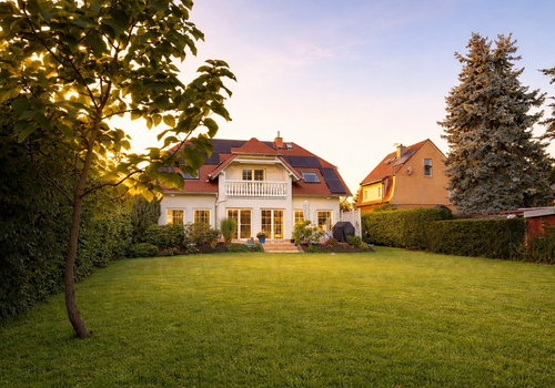 großer Garten