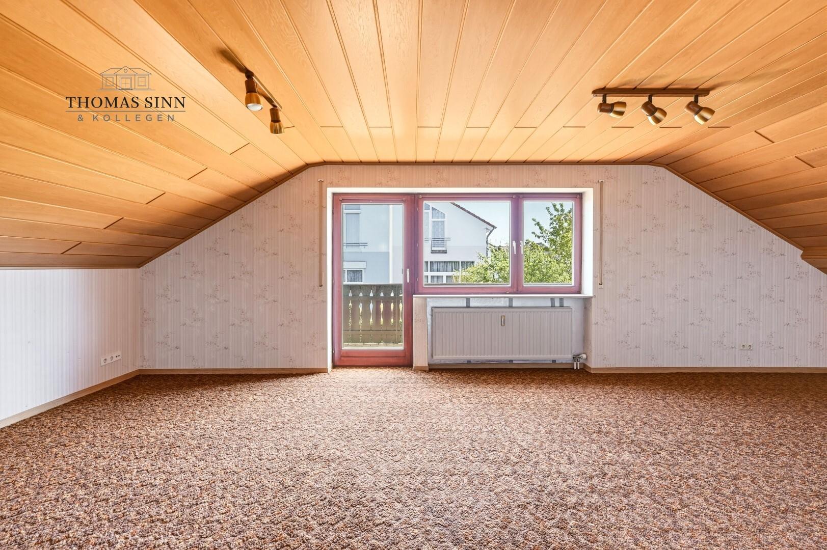 DG: großes Schlafzimmer oder Wohnzimmer