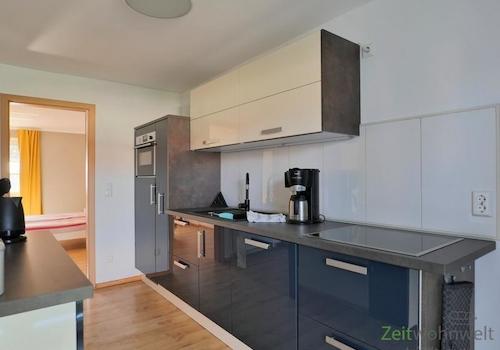Küchenansicht zum Schlafzimmer