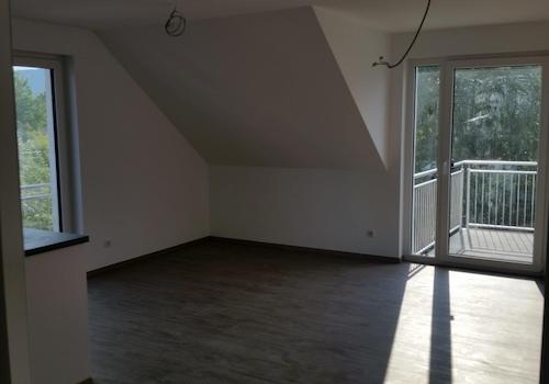 großes Wohn- und Esszimmer